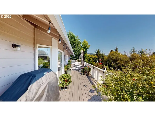 $799,000 | 861 Jodee Lane, Brookings, OR 97415