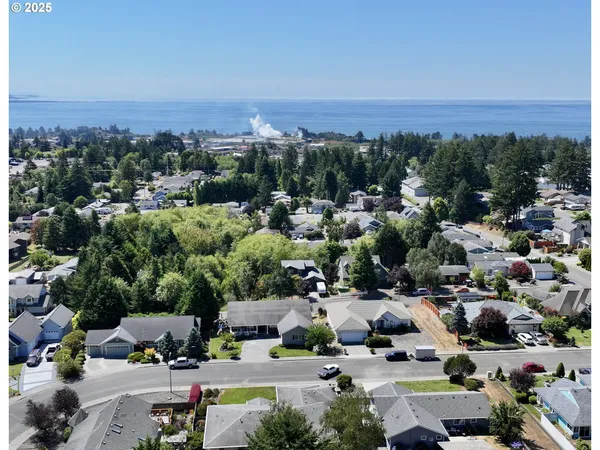 $795,000 | 861 Jodee Lane, Brookings, OR 97415