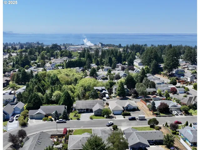 $799,000 | 861 Jodee Lane, Brookings, OR 97415