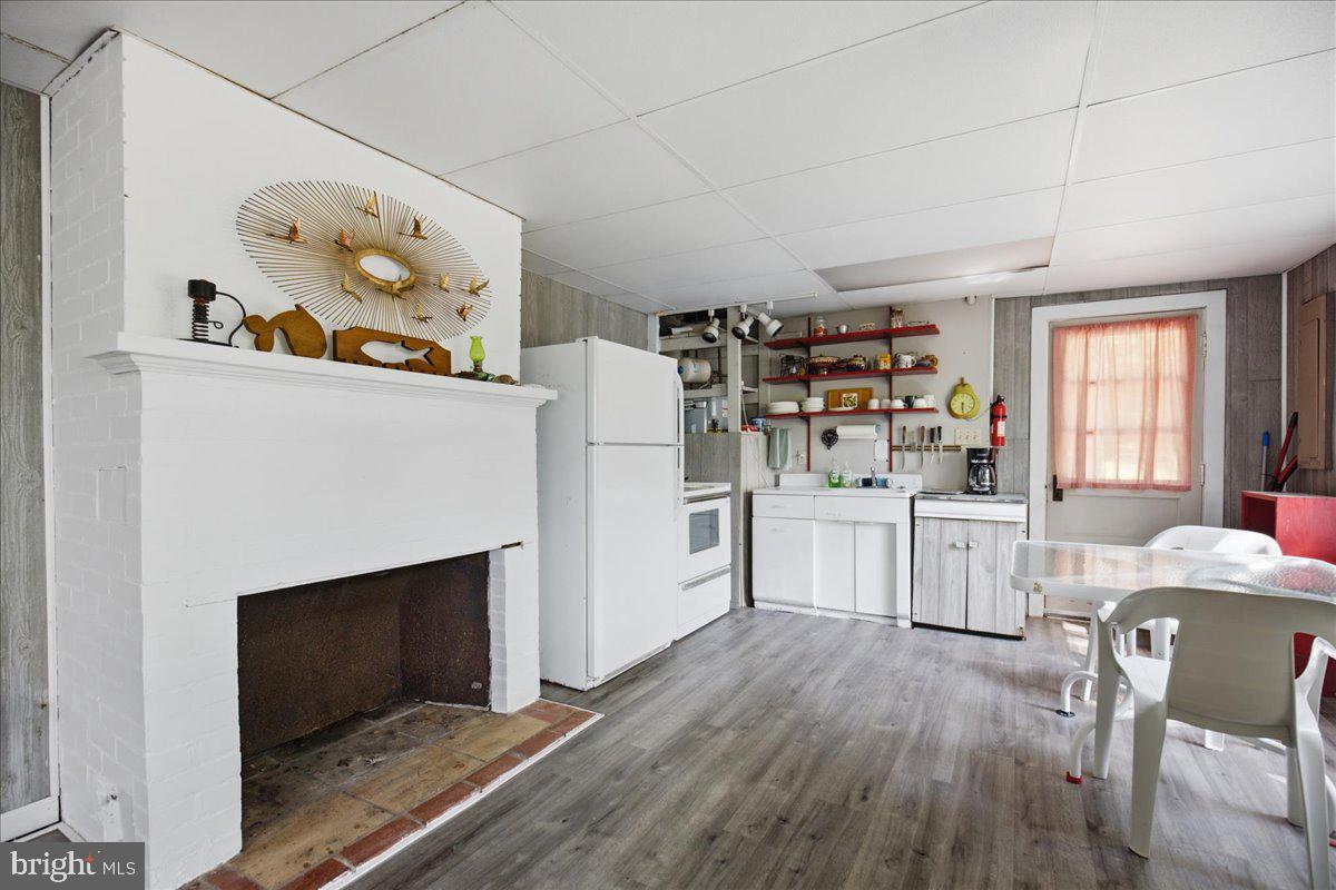 4189 Hance Road Port Republic, MD 20676 - Photo 10 of 27 bottom cabin