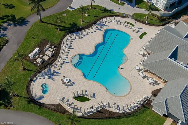 $374,900 | 9350 Highland Woods Boulevard, Unit 4401, Bonita Springs, FL 34135