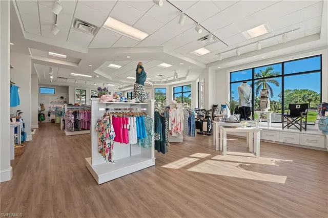 $374,900 | 9350 Highland Woods Boulevard, Unit 4401, Bonita Springs, FL 34135