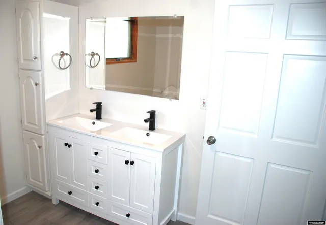 $349,000 | 821 Obie Sue Avenue, Worland, WY 82401