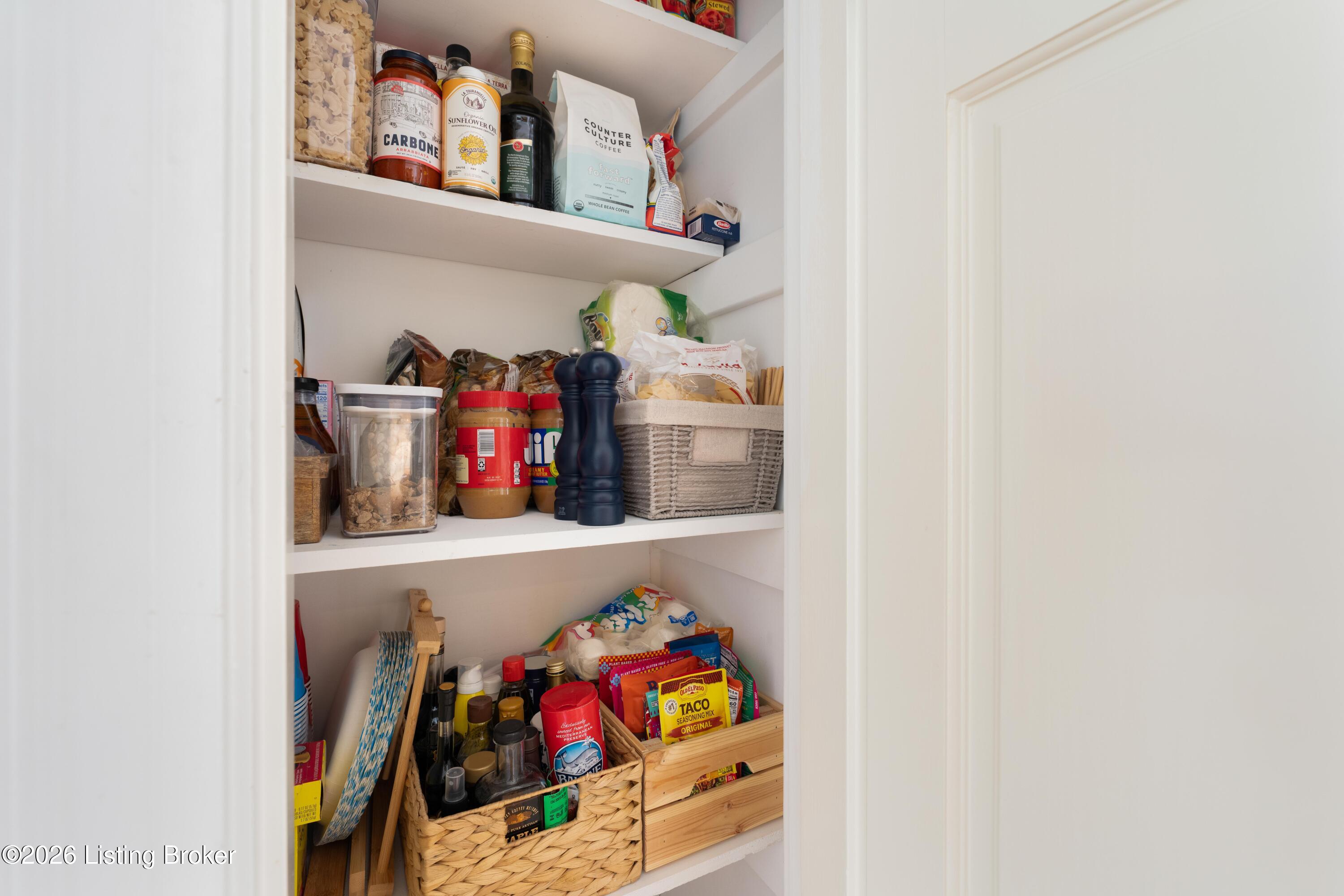 203 Don Allen Road Louisville, KY 40207 - Photo 23 of 60 Pantry