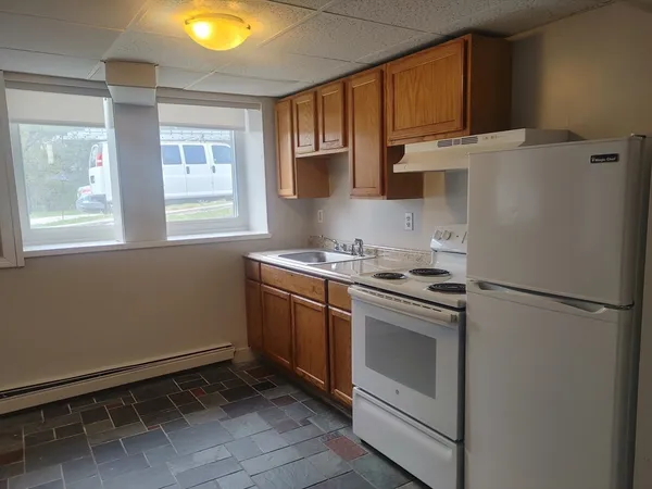 $2,100 | 65 Curve Street, Unit 7, Millis, MA 02054