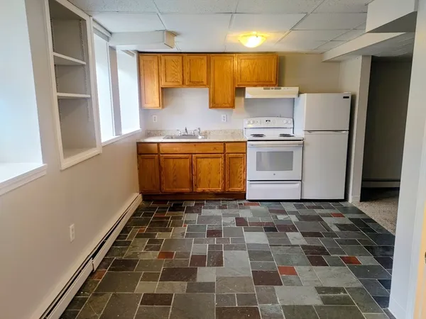 $2,100 | 65 Curve Street, Unit 7, Millis, MA 02054