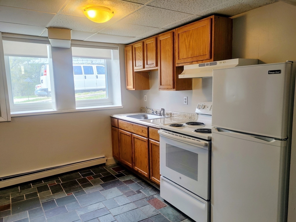65 Curve Street, Unit 7 Millis, MA 02054 - Photo 9 of 29