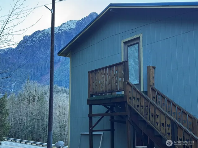 $699,999 | 49424 Index-Galena Road, Gold Bar, WA 98251