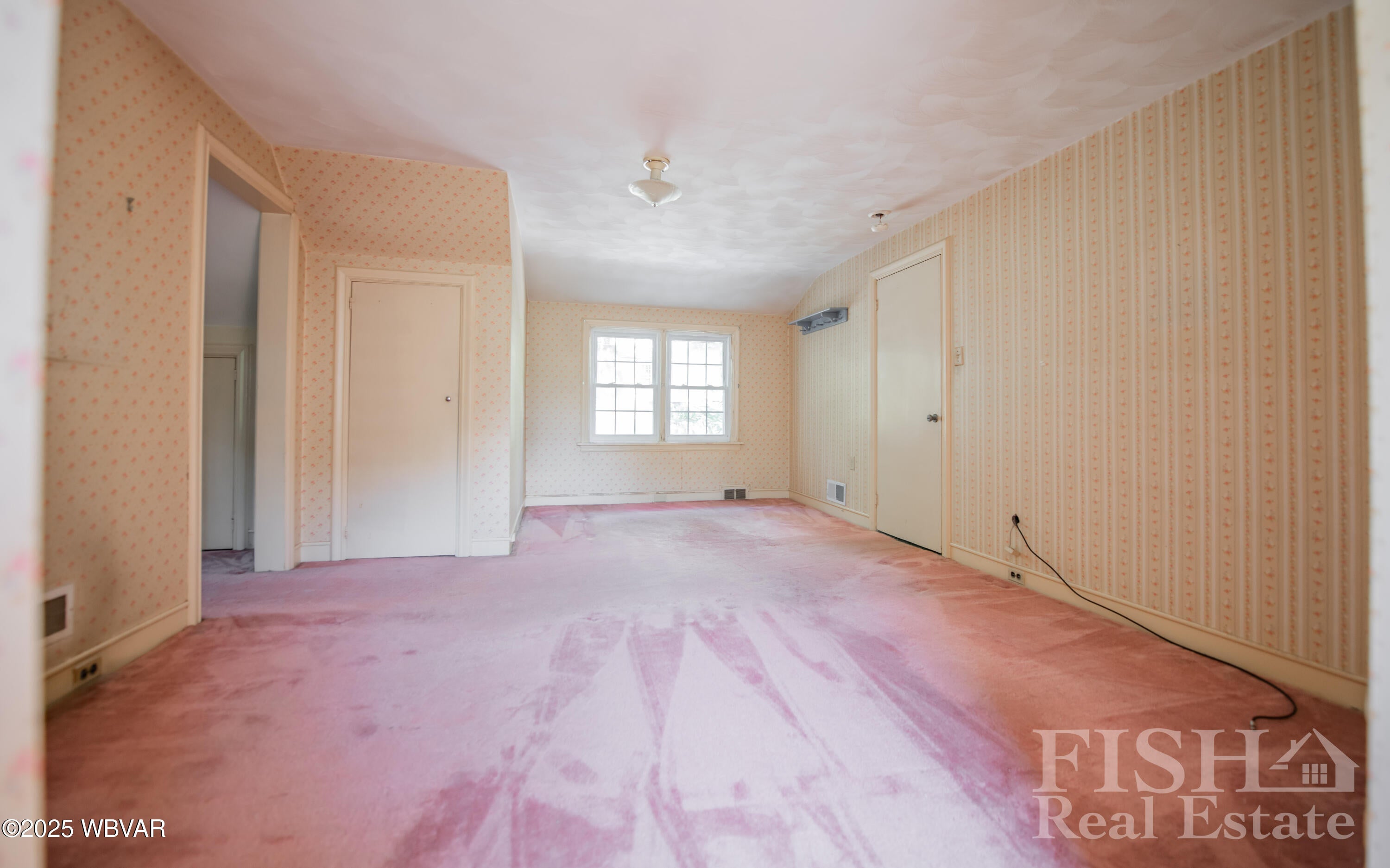 1557 Overbrook Road Williamsport, PA 17701 - Photo 15 of 18 PRIMARY BR