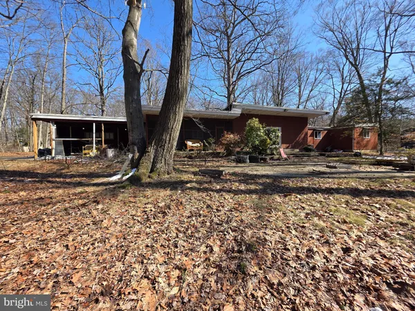 $775,000 | 17 Cardinal Drive, Moorestown, NJ 08057