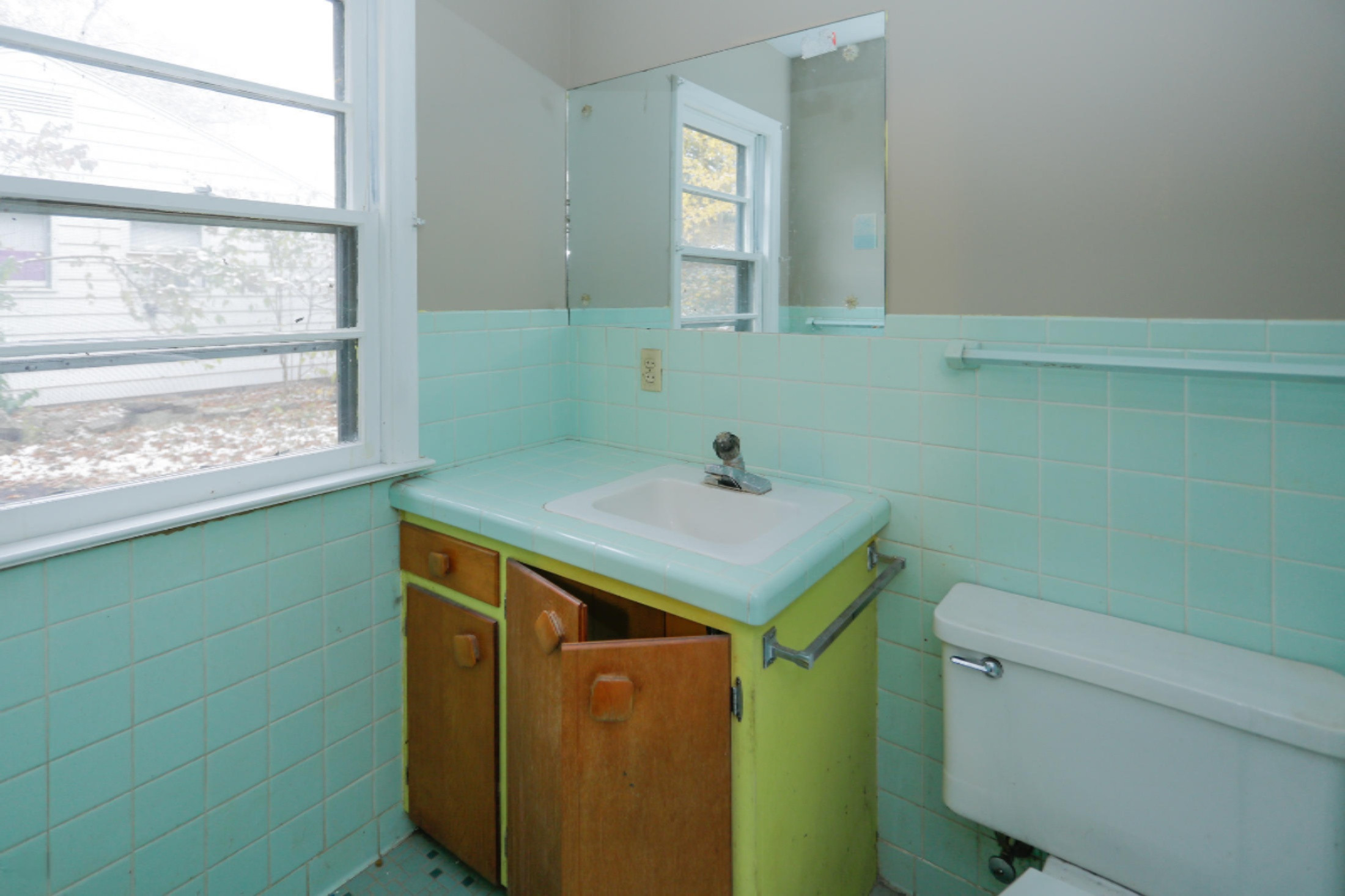 2103 Rambling Road Kalamazoo, MI 49008 - Photo 10 of 22 2103 Rambling Rd-110