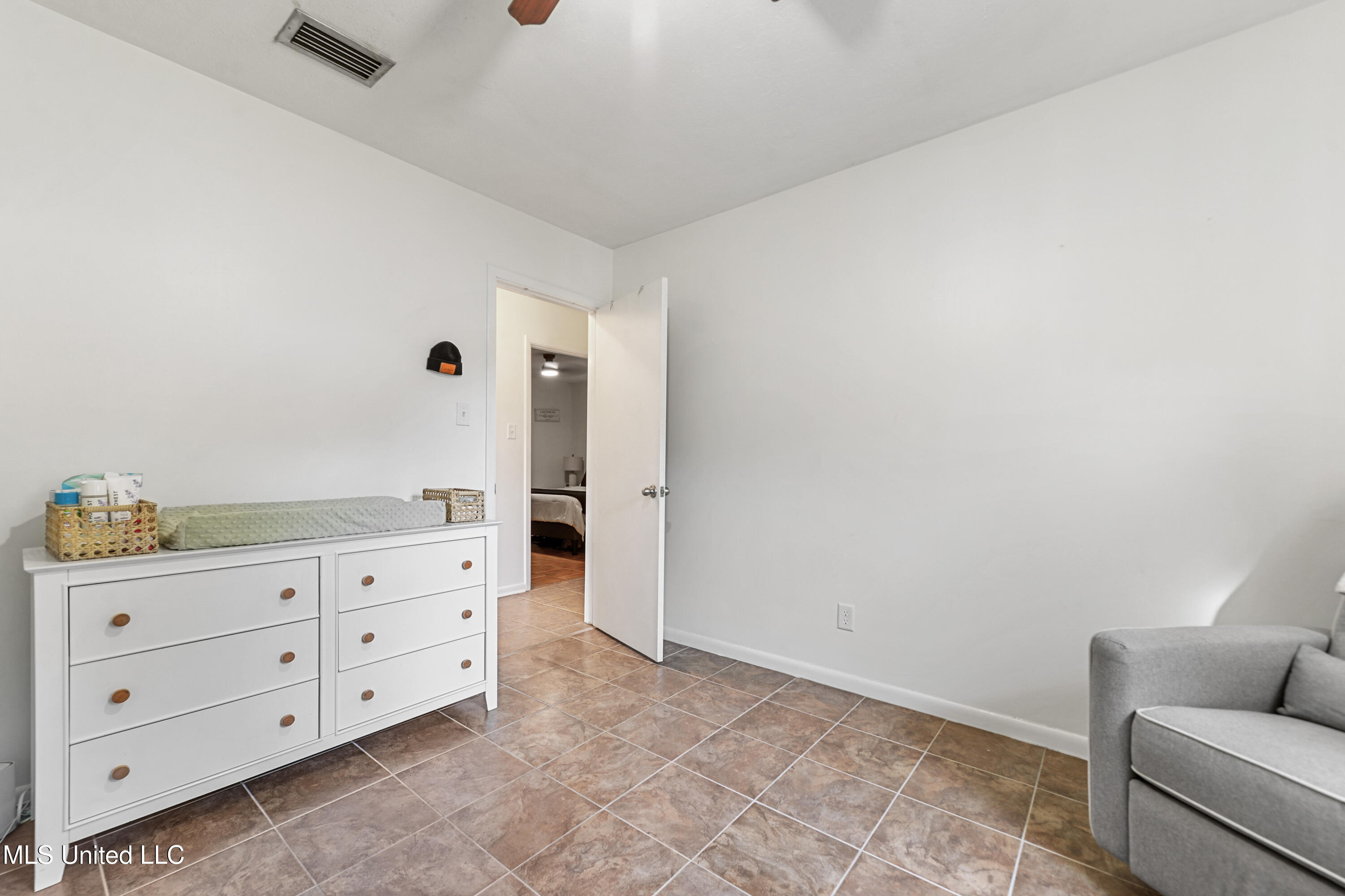 2507 Ridgewood Road Ocean Springs, MS 39564 - Photo 18 of 23 018