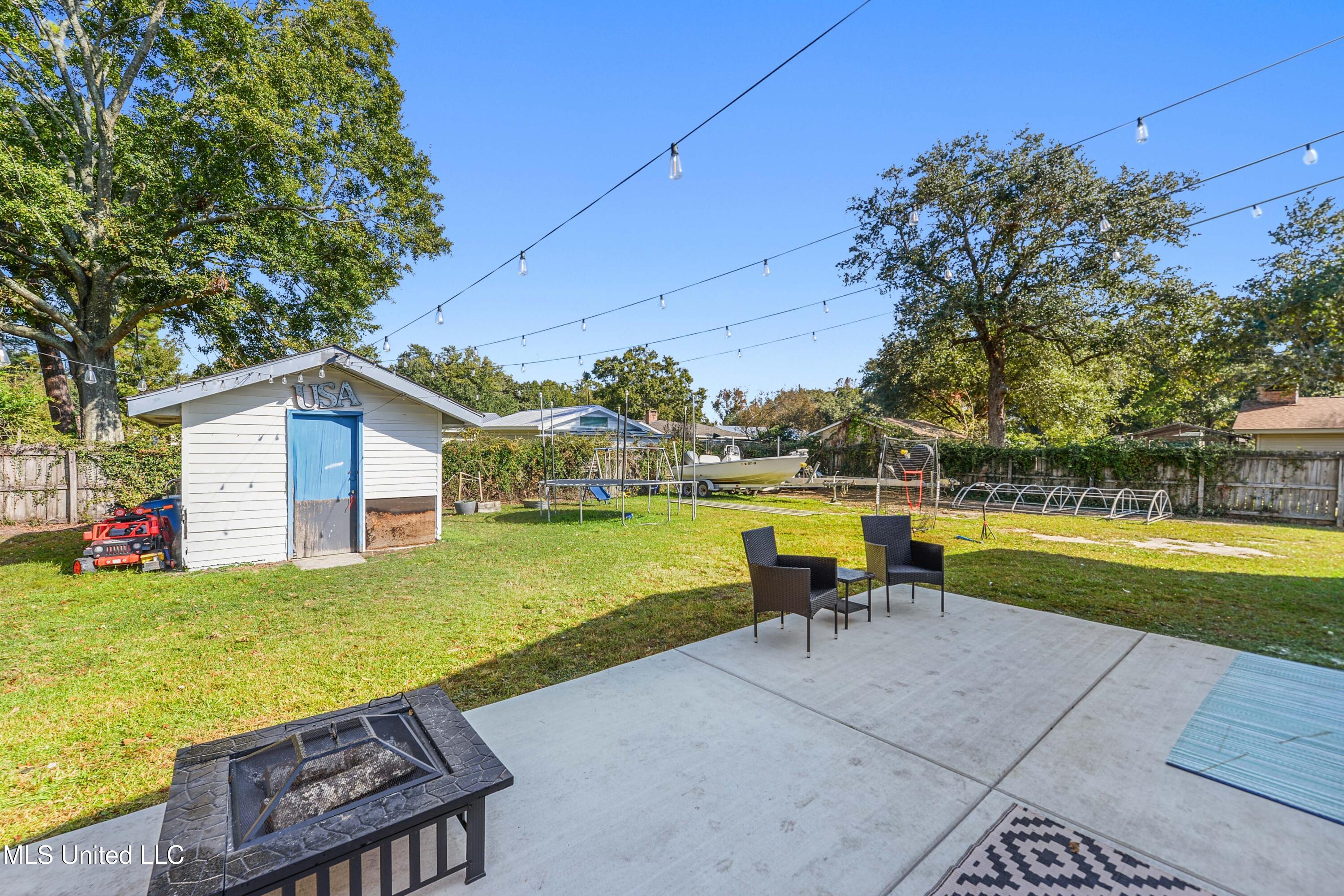 2507 Ridgewood Road Ocean Springs, MS 39564 - Photo 21 of 23 021
