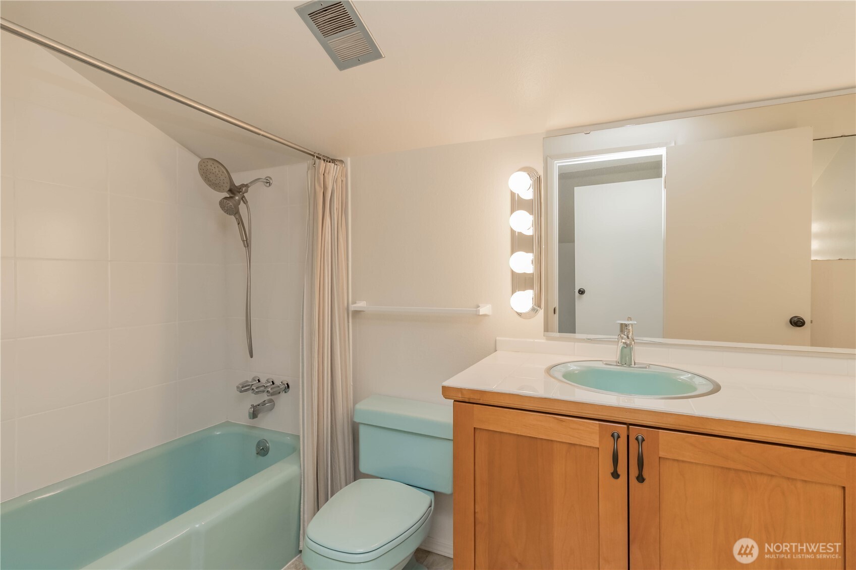 4013 Southwest 314th Street Federal Way, WA 98023 - Photo 33 of 40 Gallery Image 33
