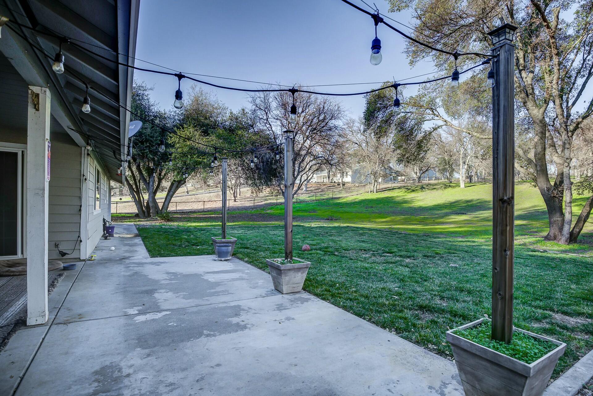 14300 Molluc Drive Red Bluff, CA 96080 - Photo 9 of 48