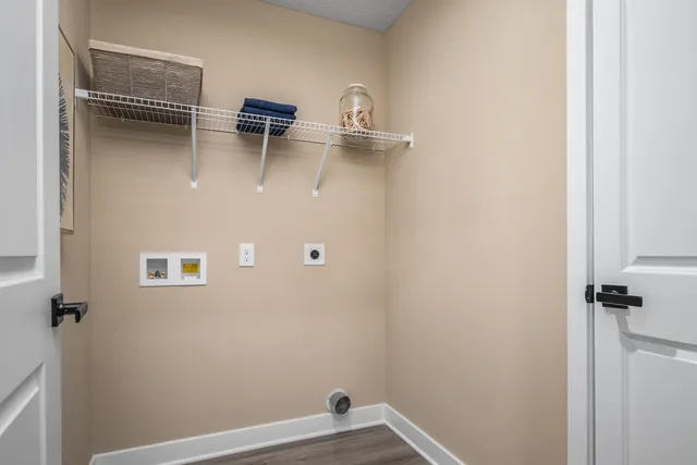 $499,990 | 7215 Fairway Rdg Circle, Salem, VA 24153