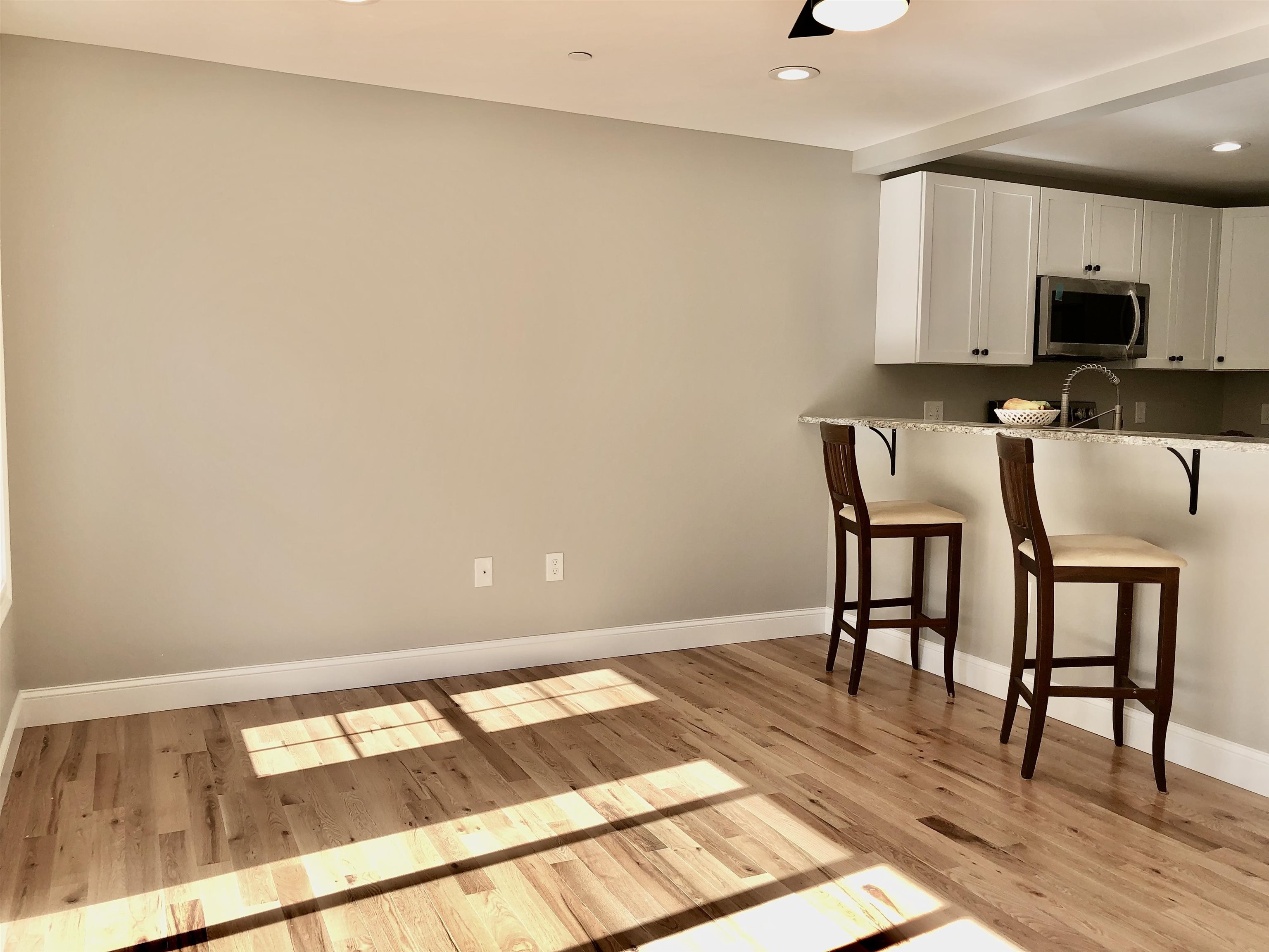 18 Maple Street, Unit 4 Derry, NH 03038 - Photo 12 of 31 Gallery Image 12