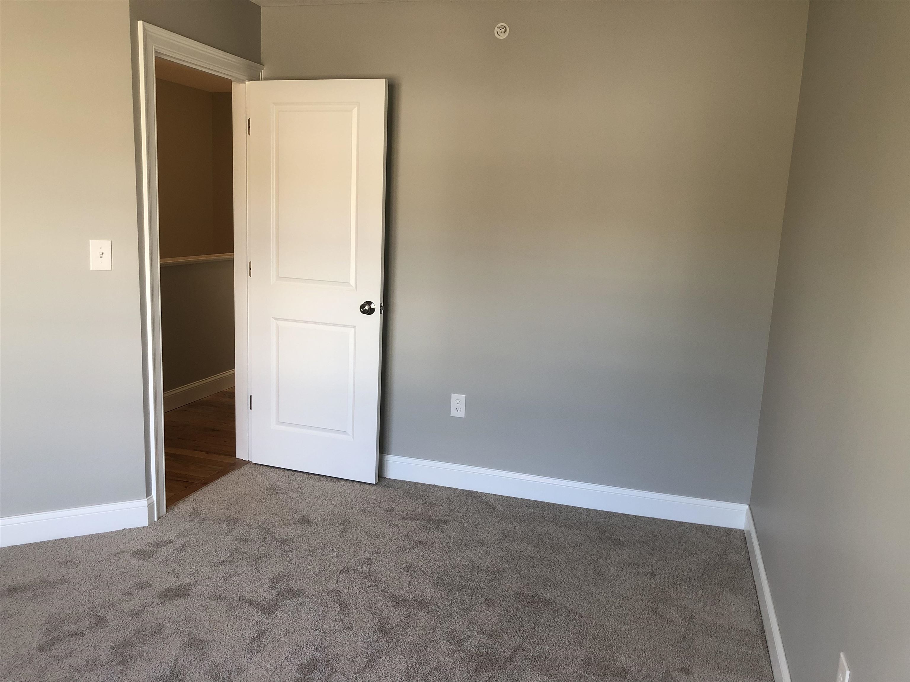 18 Maple Street, Unit 4 Derry, NH 03038 - Photo 28 of 31 Gallery Image 28