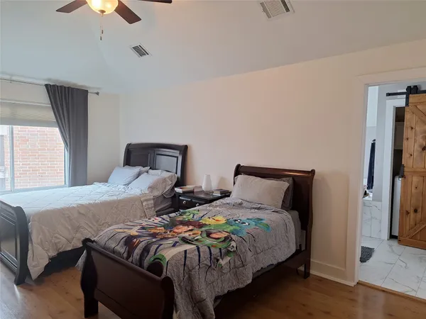 $3,500 | 5207 Cornish Street, Houston, TX 77007