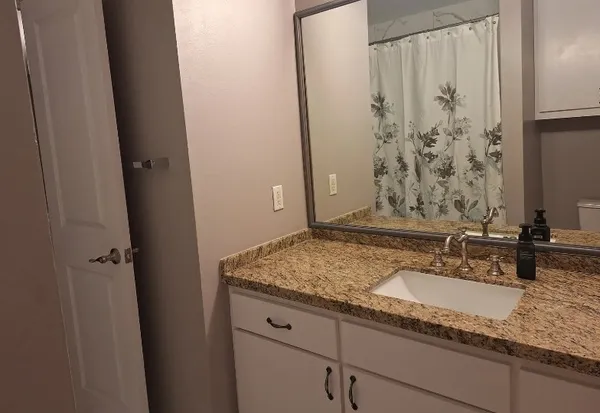 $3,500 | 5207 Cornish Street, Houston, TX 77007