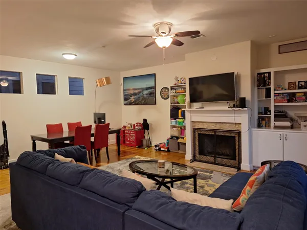 $3,500 | 5207 Cornish Street, Houston, TX 77007