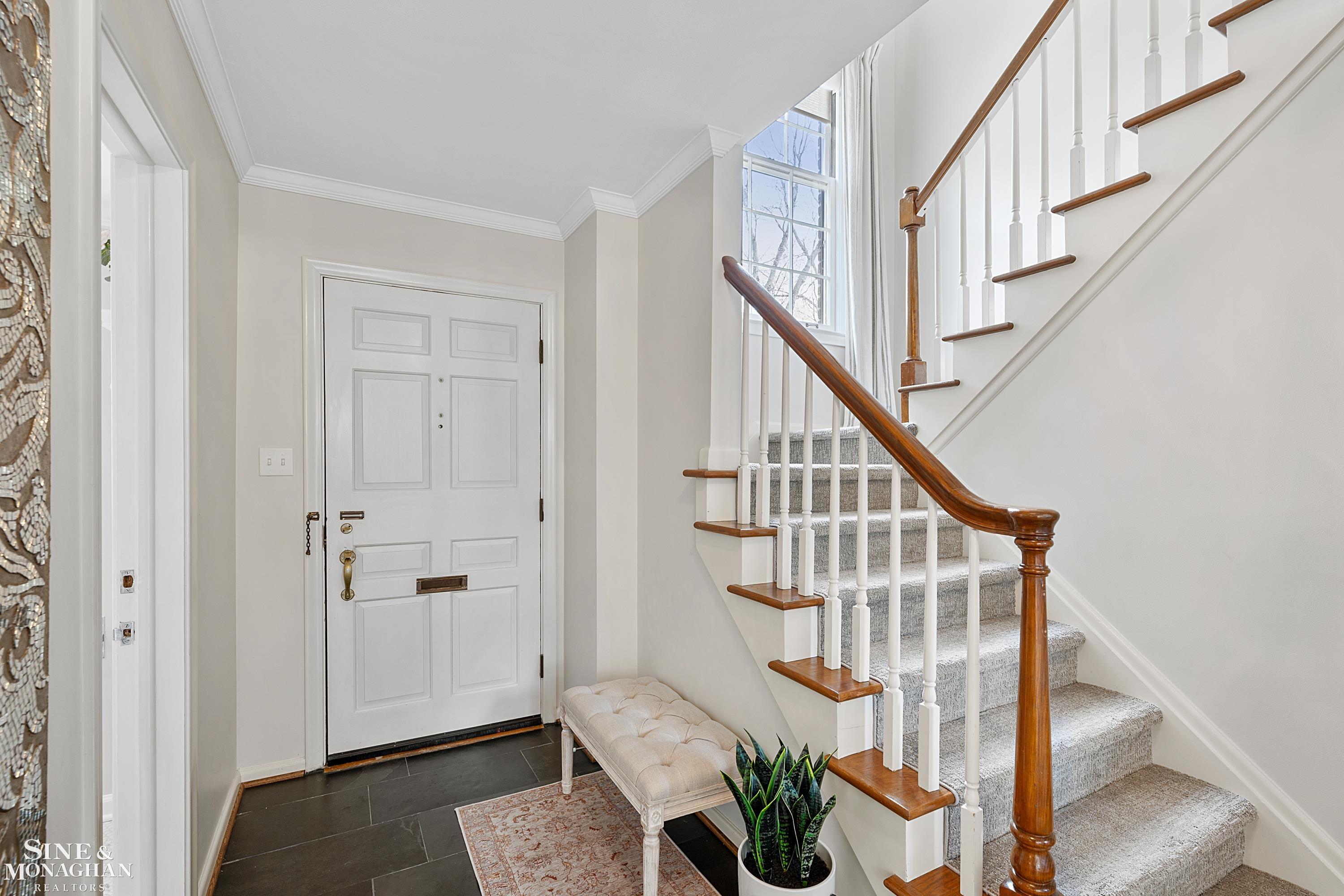 255 Cloverly Road Grosse Pointe Farms, MI 48236 - Photo 4 of 70