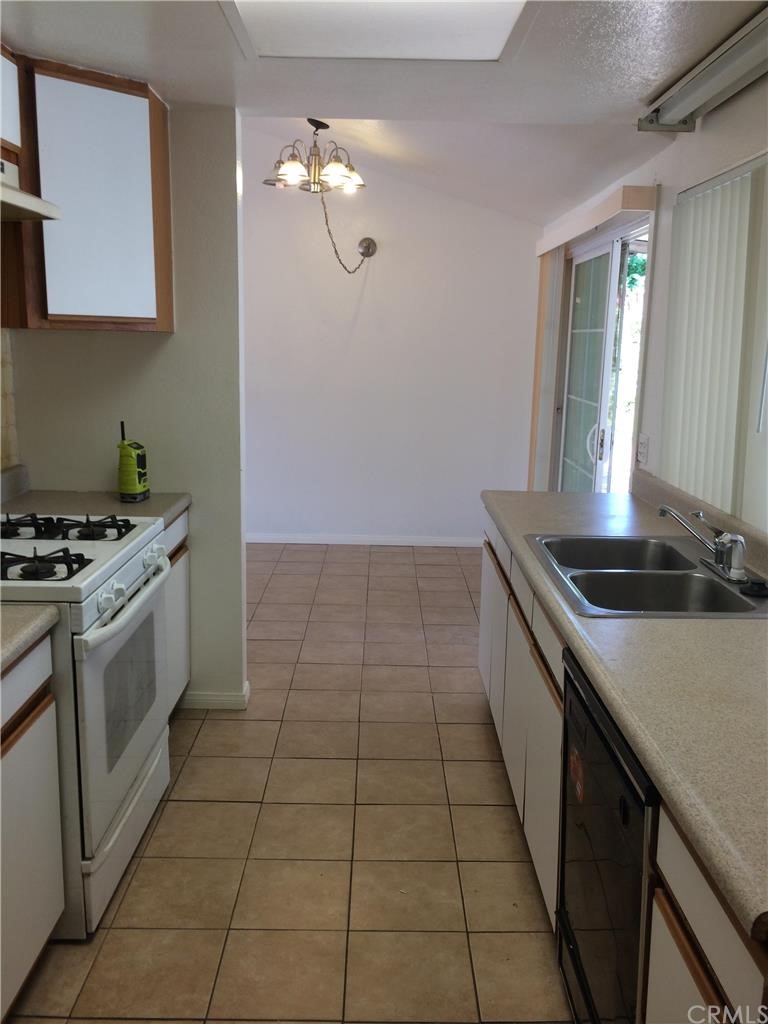 3475 Torrey Street Riverside, CA 92503 - Photo 1 of 1