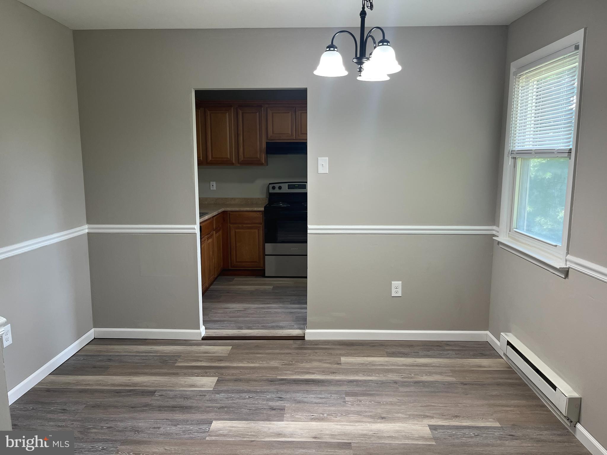 178 Elephant Road, Unit B16 Dublin, PA 18917 - Photo 9 of 26 Dining Area