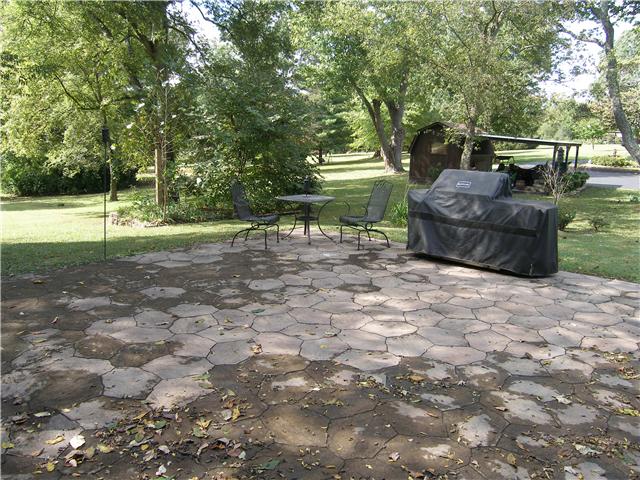 887 Vanderbilt Road Mount Juliet, TN 37122 - Photo 15 of 19 Huge back patio