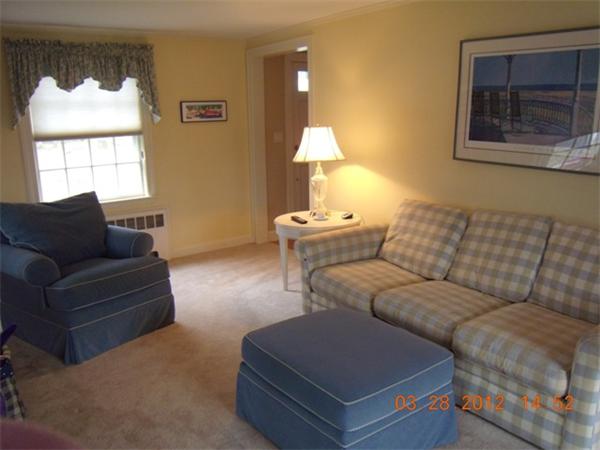 77 Paul Revere Road Needham, MA 02494 - Photo 18 of 21 Gallery Image 18
