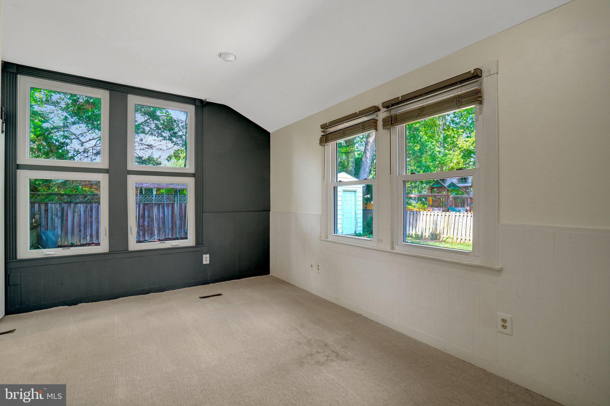 8015 New Market Road Alexandria, VA 22308 - Photo 28 of 41 Primary bedroom