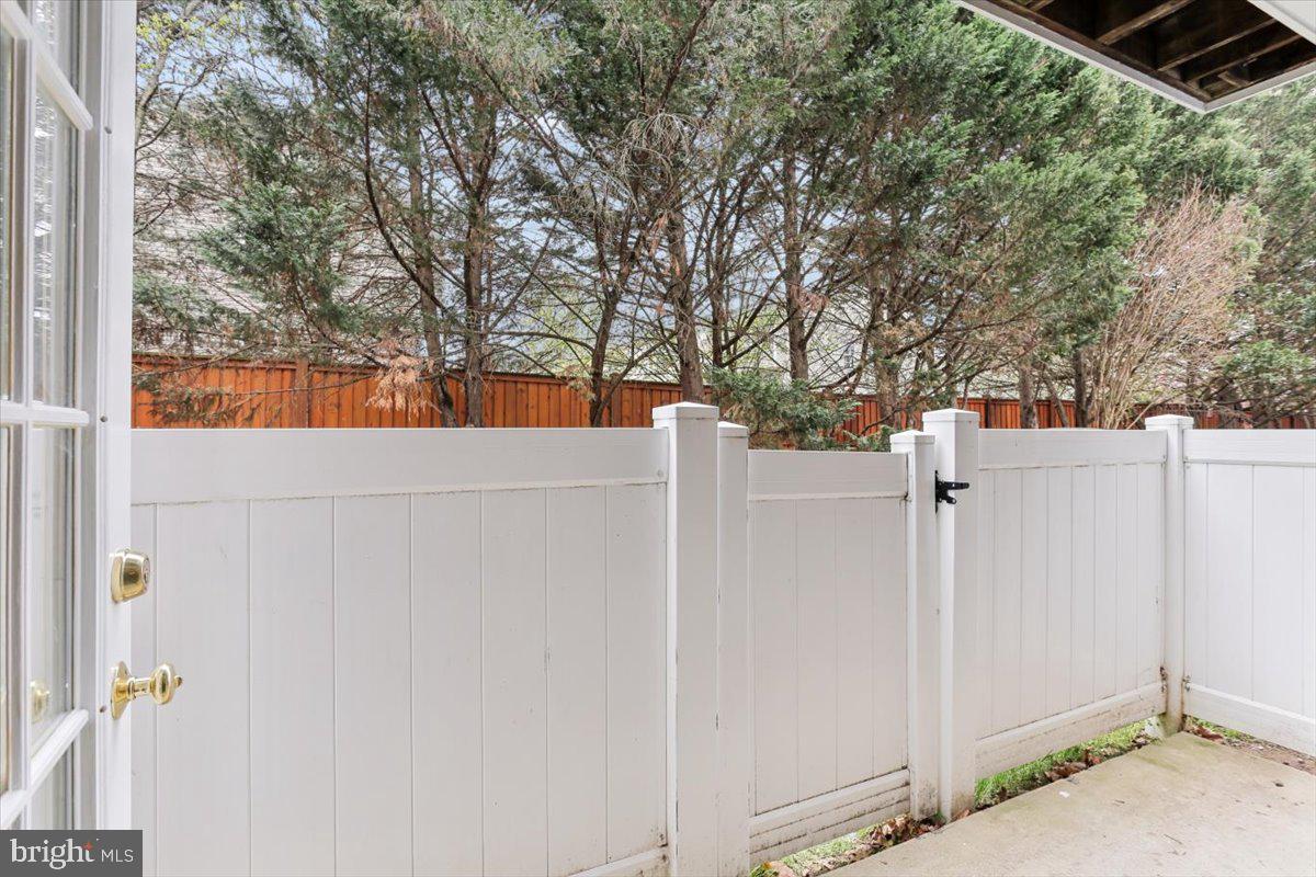 631 Constellation Square Southeast, Unit D Leesburg, VA 20175 - Photo 19 of 22 a view of outdoor space and yard