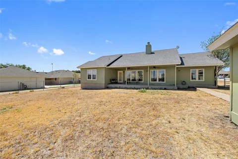 $550,000 | 80 Family Circle, Hutto, TX 78634