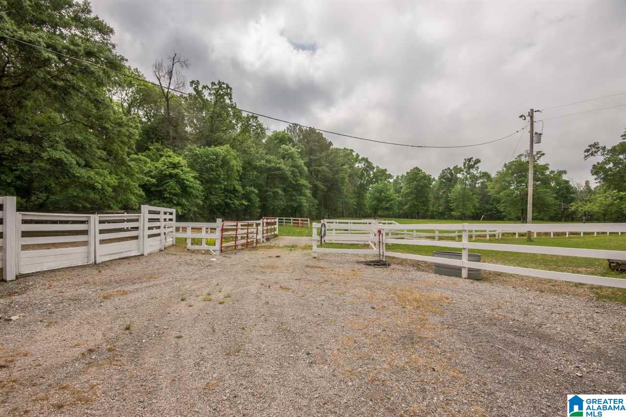 4025 Nixon Road Bessemer, AL 35022 - Photo 36 of 49