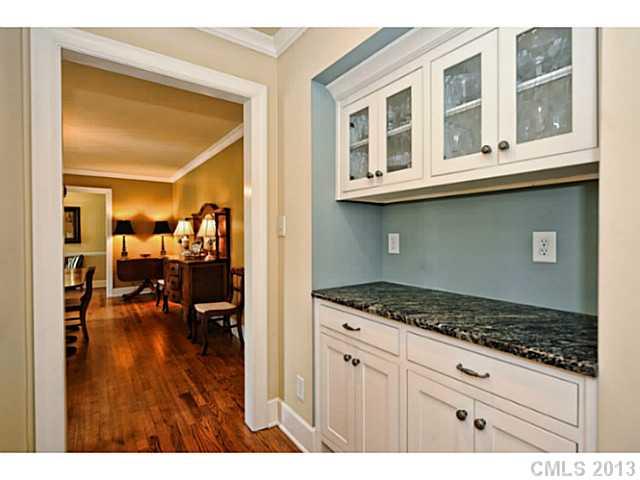 2710 Inverness Road Charlotte, NC 28209 - Photo 5 of 16 Gallery Image 5