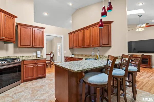 $519,000 | 1428 Horse Creek Trail, Pawnee, IL 62558