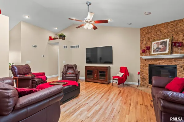 $519,000 | 1428 Horse Creek Trail, Pawnee, IL 62558