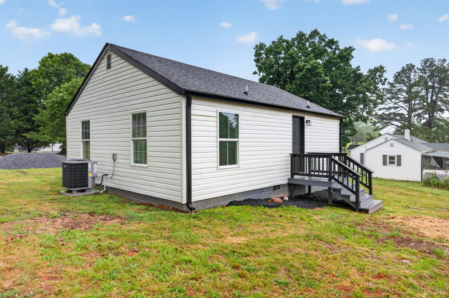 3556 Brights Road Gretna, VA 24557 - Photo 23 of 26