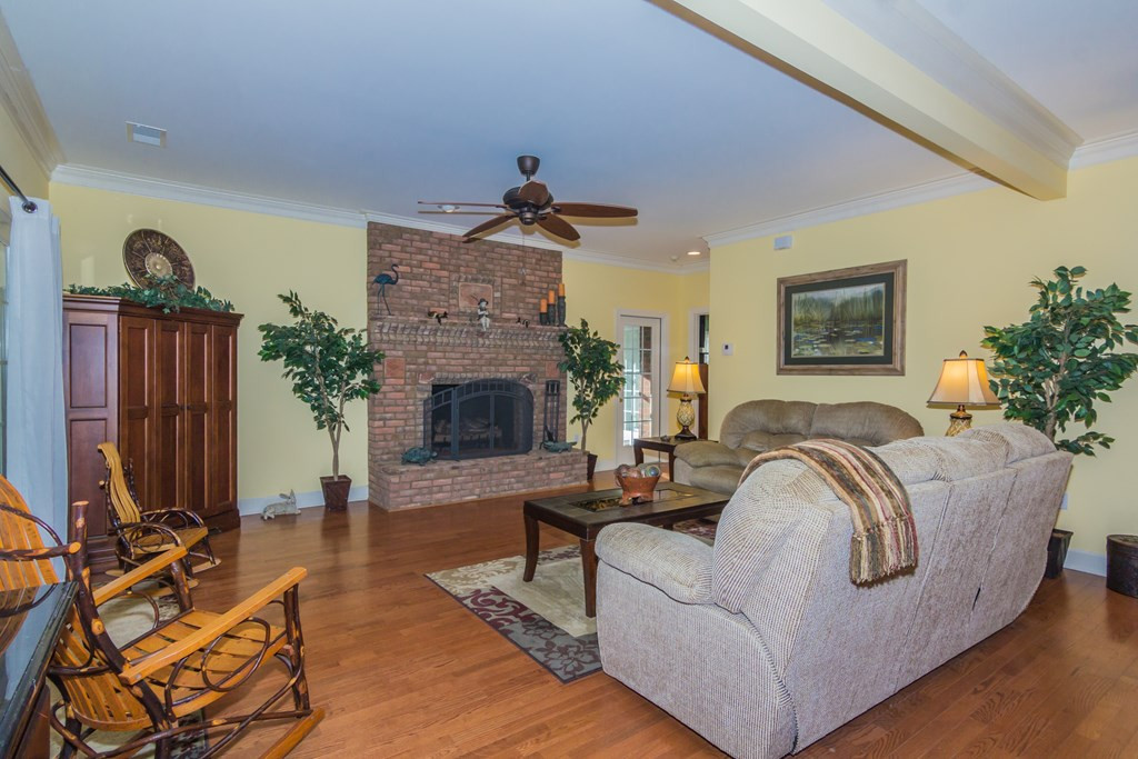 357 Legend Court Santee, SC 29142 - Photo 4 of 43