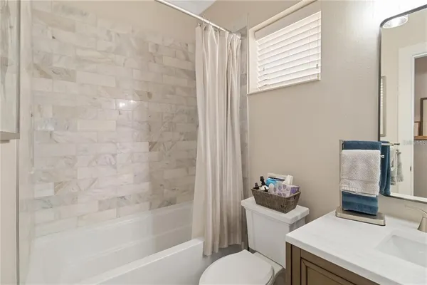 $3,000 | 7242 Hamilton Road, Bradenton, FL 34209