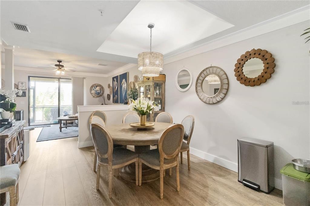 7242 Hamilton Road Bradenton, FL 34209 - Photo 4 of 26