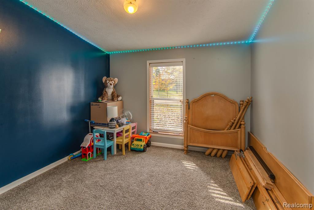 2421 Gibson Road Grand Blanc, MI 48439 - Photo 15 of 20 Gallery Image 15
