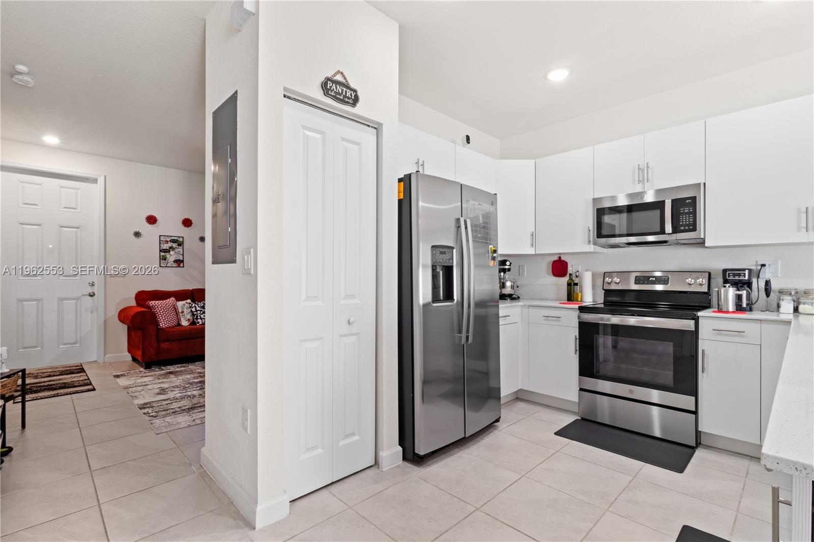 11438 West 34th Court Hialeah, FL 33018 - Photo 7 of 50