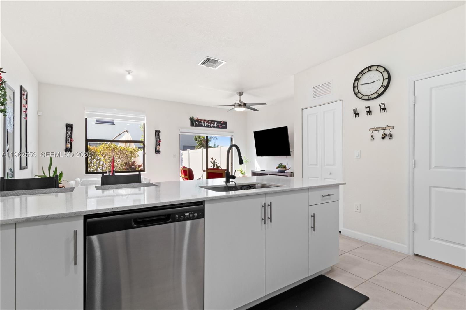 11438 West 34th Court Hialeah, FL 33018 - Photo 8 of 50