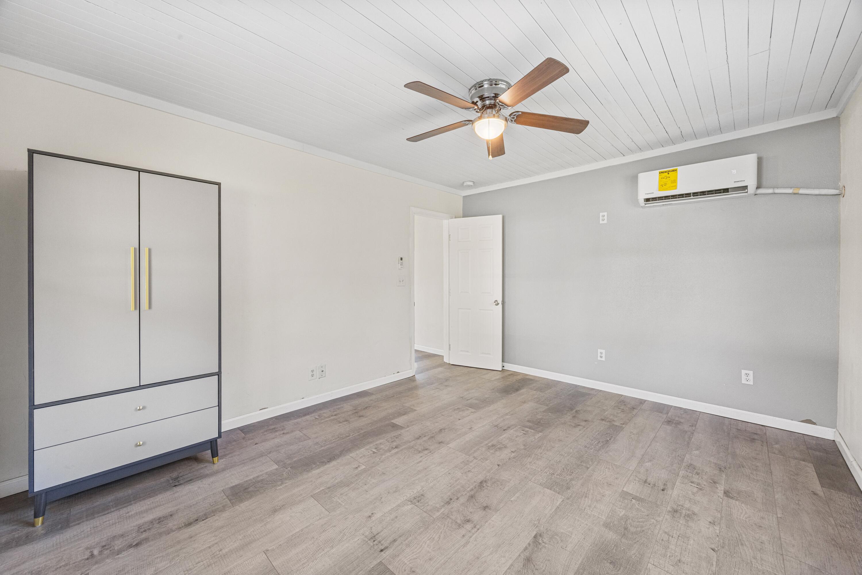 198 East 1st Avenue Crestview, FL 32536 - Photo 15 of 43 a view of an empty room
