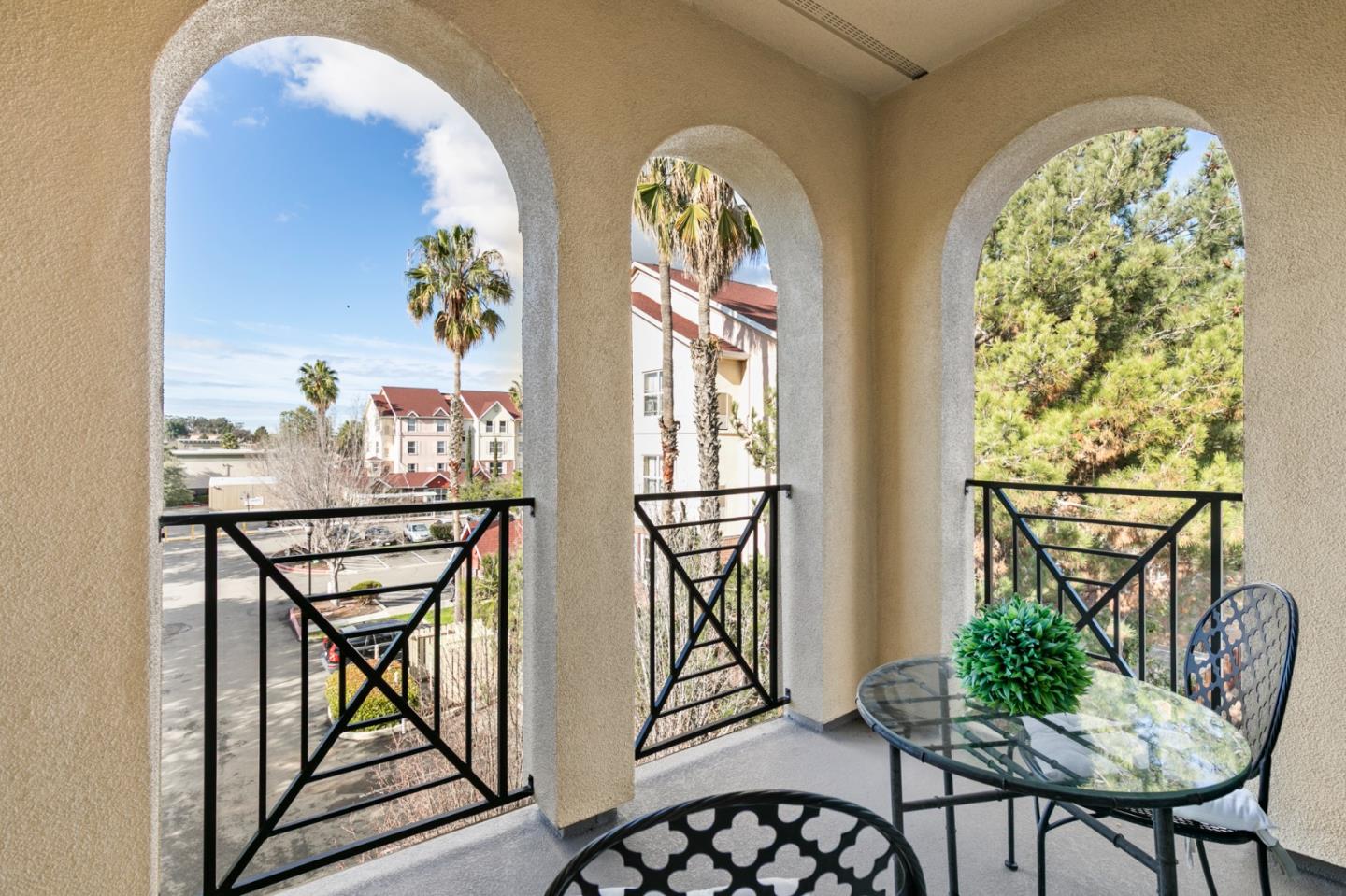 39829 Pelton Terrace Newark, CA 94560 - Photo 15 of 20 wooden floor with table and chairs