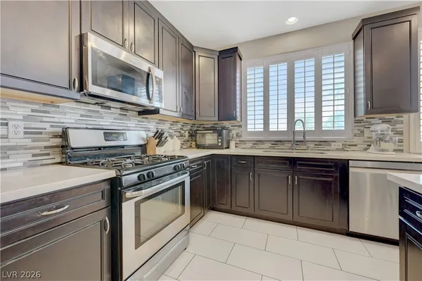 $698,900 | 94 Ancient Hills Lane, Henderson, NV 89074