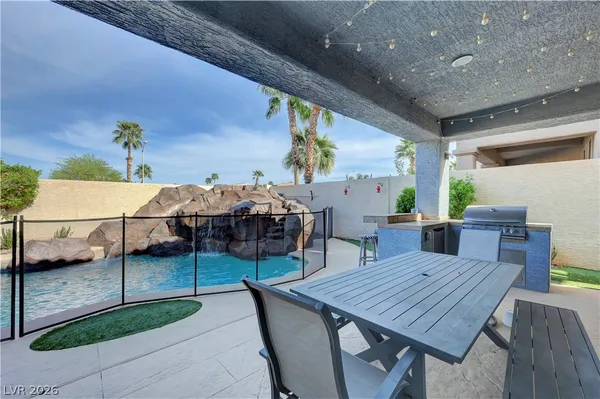 $698,900 | 94 Ancient Hills Lane, Henderson, NV 89074