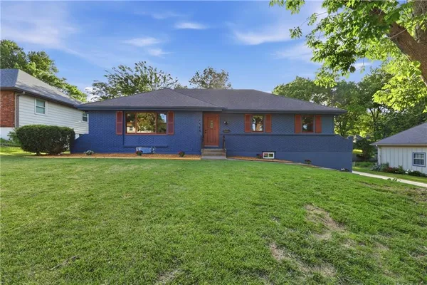 $310,000 | 6518 Sterling Avenue, Raytown, MO 64133