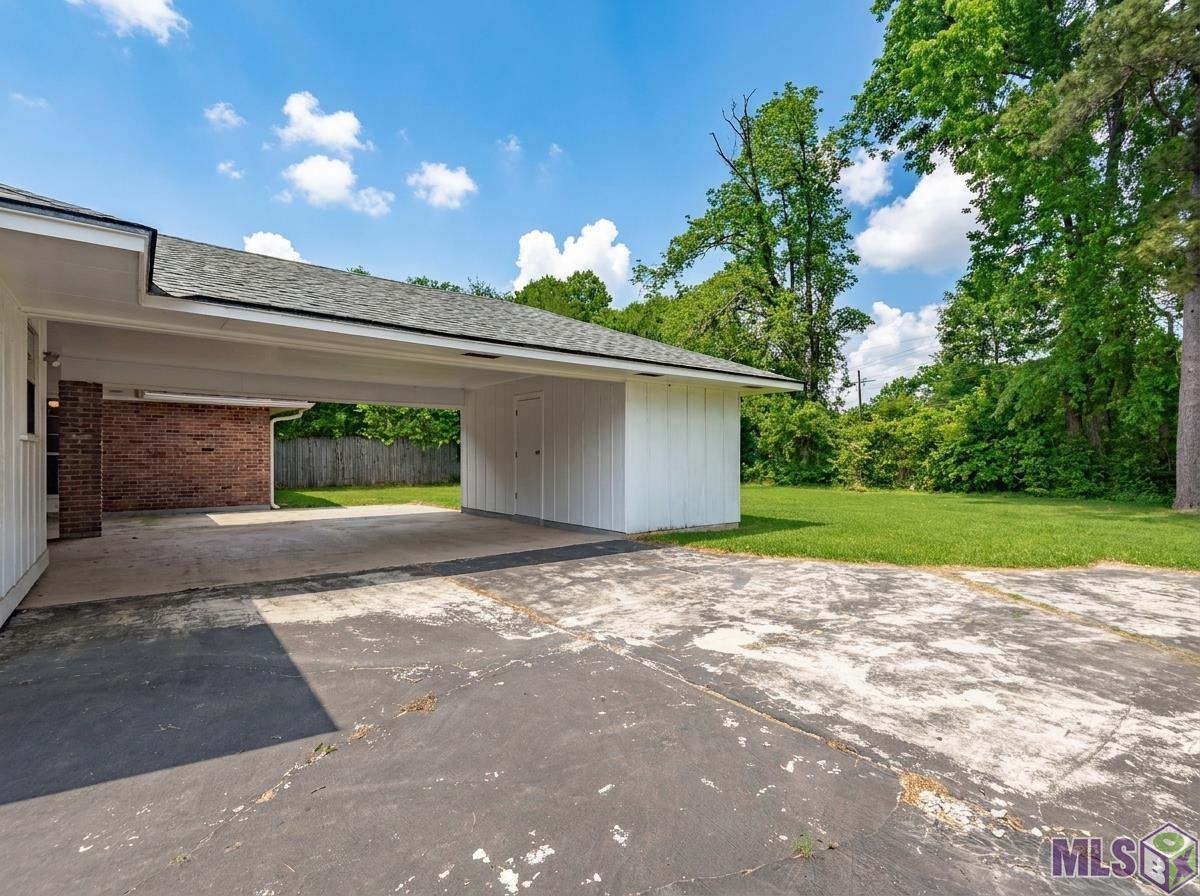 10647 Rondo Avenue Baton Rouge, LA 70815 - Photo 12 of 17